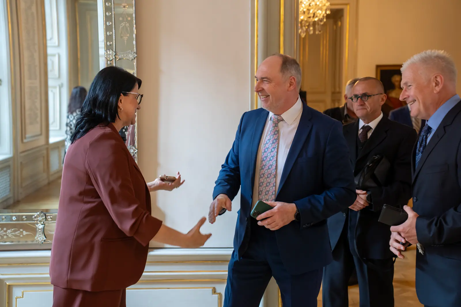 Privítanie hostí na podujatí