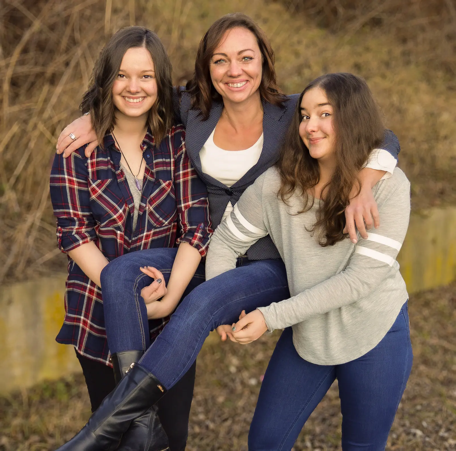 Viacgeneračná fotografia mamy s dcérami