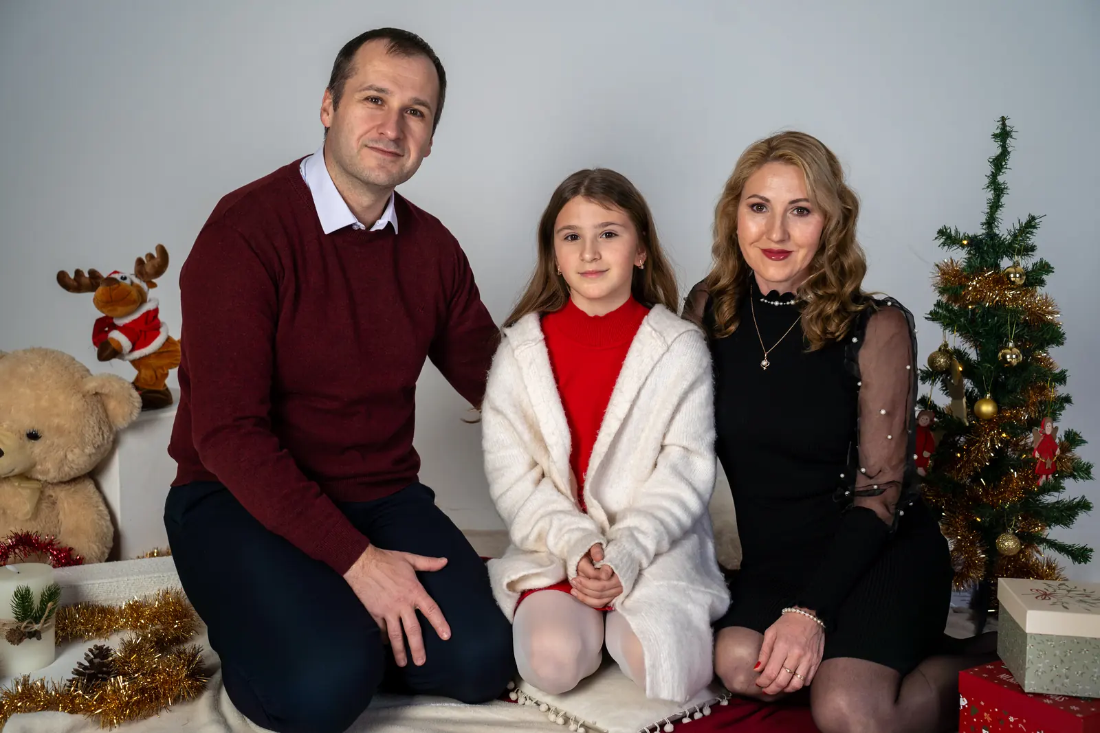 Rodina pri vianočnom stromčeku